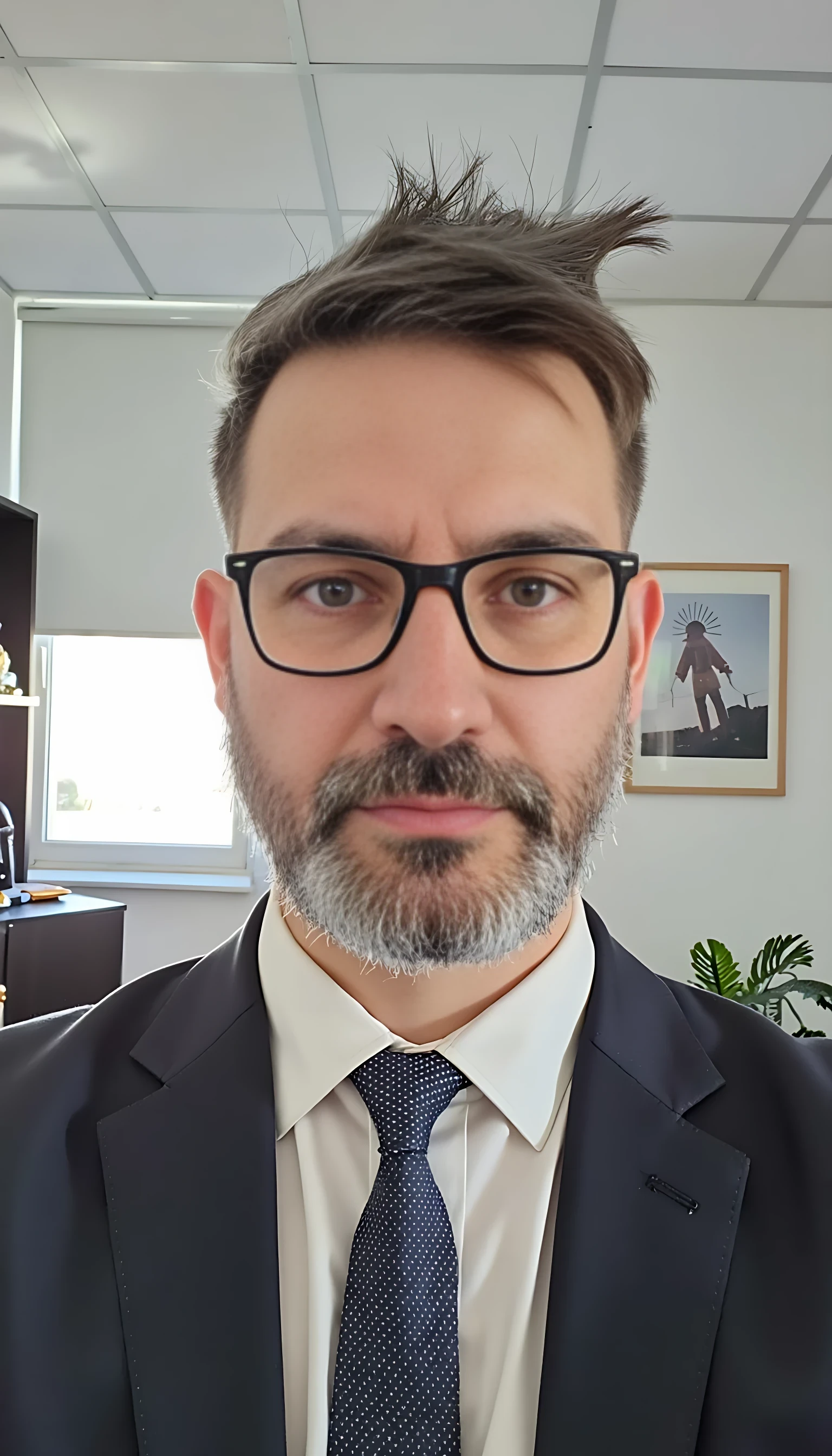 Full body image. The face you are making is different and looks rare. Businessman with modern and expensive fashion outfit. He is wearing a suit and modern Ray-Ban reading glasses. Slim but muscular build. He is facing the camera directly, as if posing for a LinkedIn profile picture. He looks like a CEO of a huge corporation. His forehead is not that large.